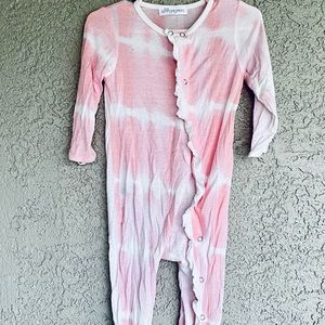 GUC 12-18m baby Goosebumps Pink & White Tye Dye One Piece Snap